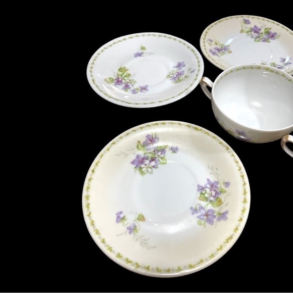 VINTAGE,LIMOGES FRANCE, 5 CUPS & 5 SAUCERS. WHITE BACKGROUND WITH PURPLE VIOLETS - Picture 8 of 8
